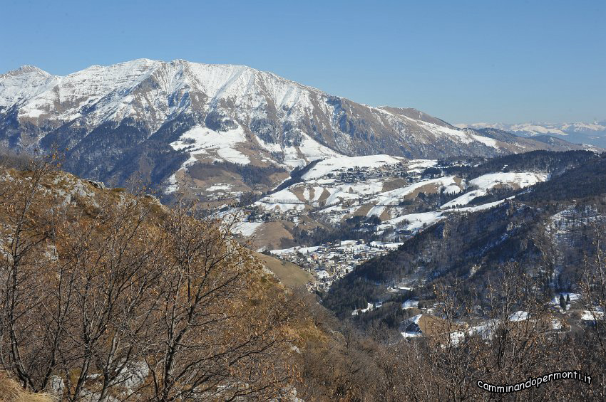 37 Cima Grem - Oltre il Colle - Zambla bassa e alta.JPG